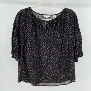 Levi's Black Dainty Floral Blouse, Flutter Sleeves, Relaxed Fit, Women's Medium